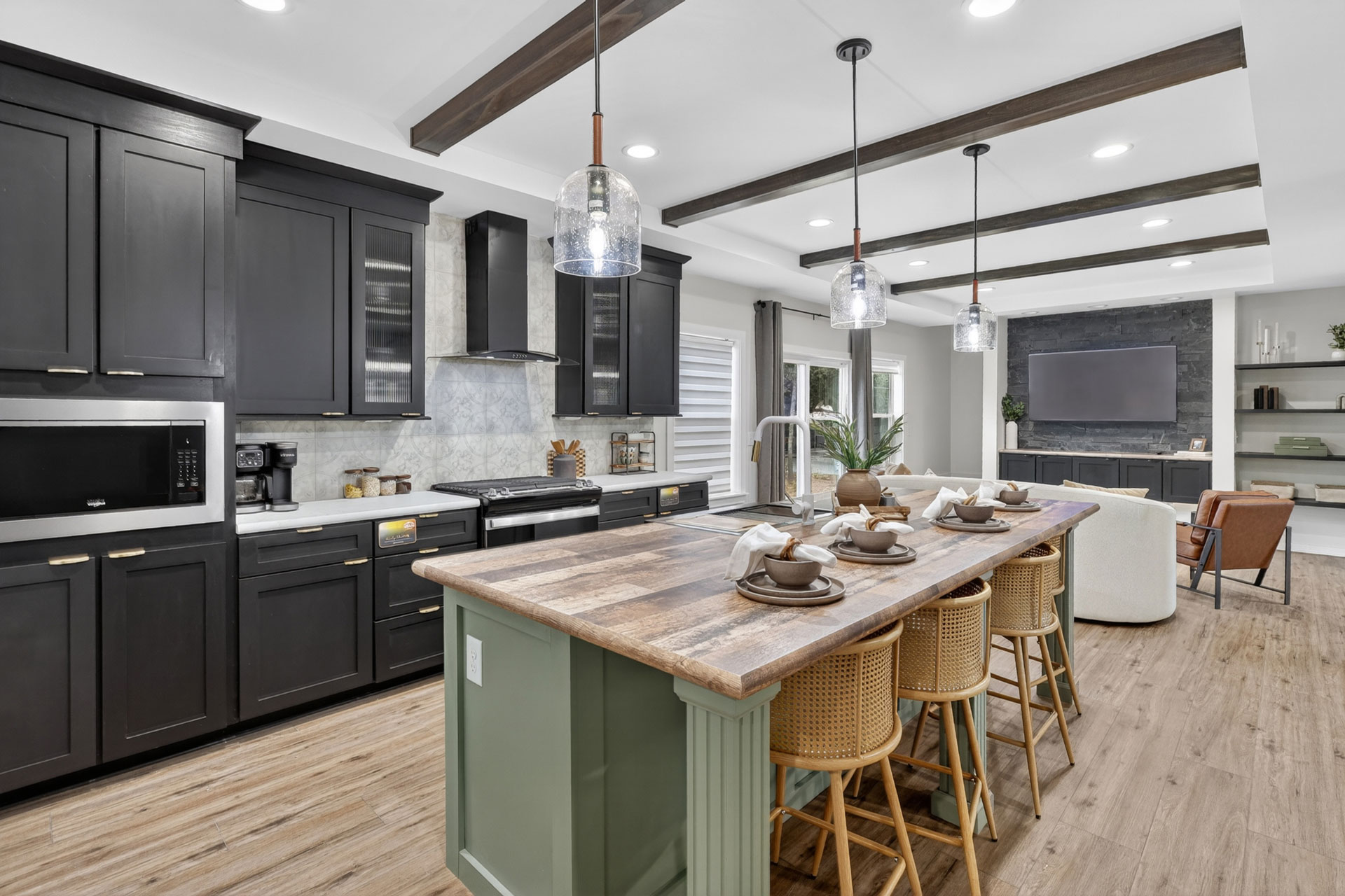 Modern kitchen in a custom modular home built by Cavco – Crouse.