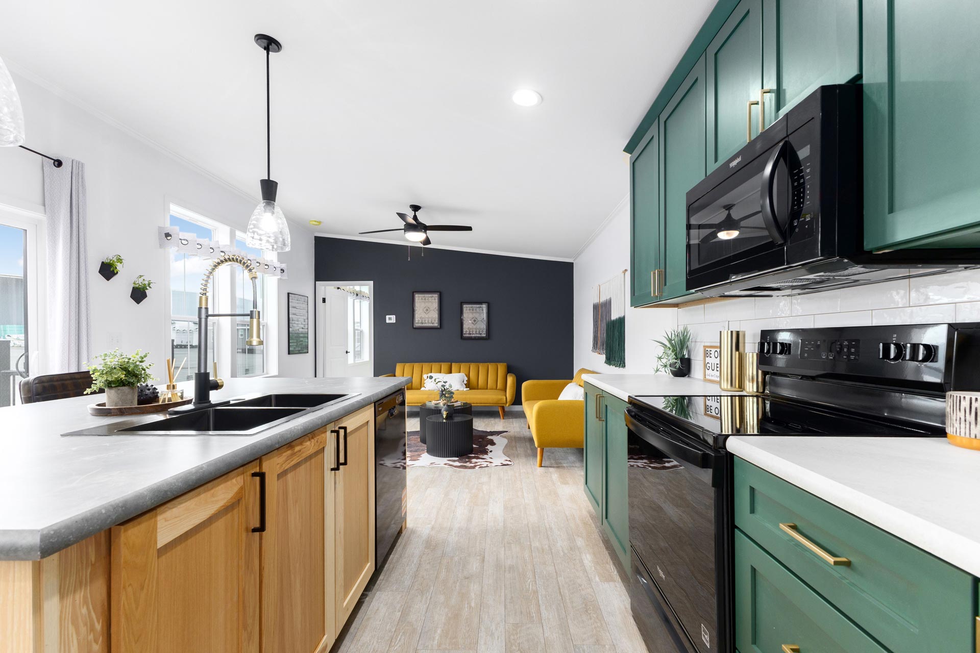 Custom kitchen design and finishes in a Cavco – Dorchester modular factory-built home