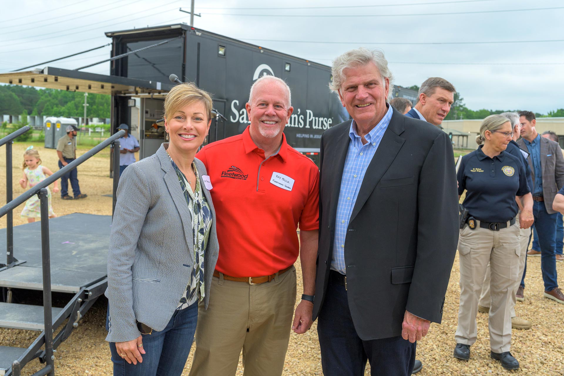 Fleetwood Douglas Helping out Mississippi Tornado victims