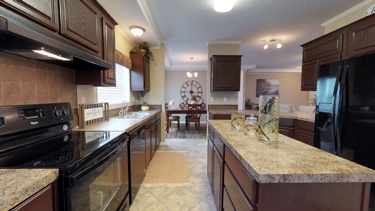 spacious kitchen in a Cavco Deming/Duncan manufactured home